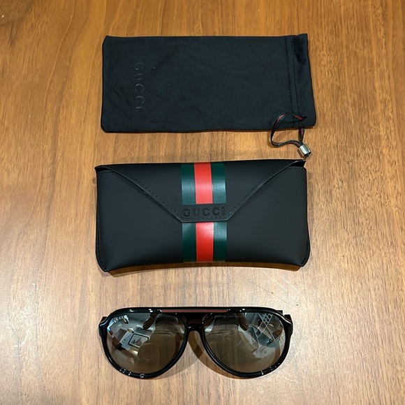 Gucci Sunglasses - Picture 7 of 11